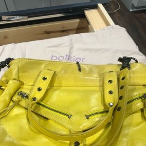 Fun Yellow Botiker Purse.